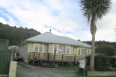 Photo of property in 16 Poole Crescent, Wainuiomata, Lower Hutt, 5014
