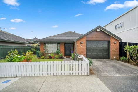 Photo of property in 2/5 Birch Street, Hutt Central, Lower Hutt, 5010