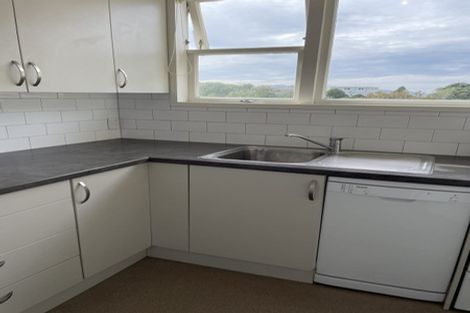Photo of property in 12f2 Norna Crescent, Kelburn, Wellington, 6012