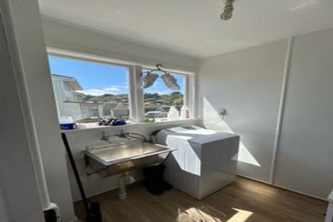 Photo of property in 70-72 Waihemo Street, Waitangirua, Porirua, 5024