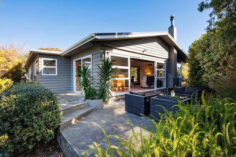 Photo of property in 11 Squires Place, Awapuni, Palmerston North, 4412