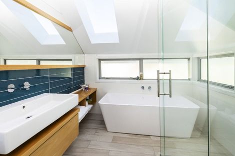 Photo of property in 14 Upper Crichton Terrace, Cashmere, Christchurch, 8022