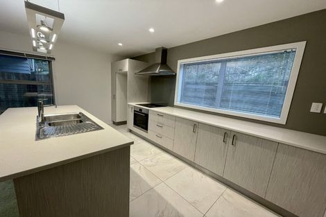 Photo of property in 61u5 Black Rock Road, Newlands, Wellington, 6037