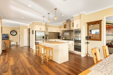 Photo of property in 163 Oriental Parade, Papamoa Beach, Papamoa, 3118