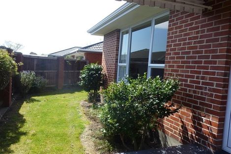 Photo of property in 17 Daniels Road, Redwood, Christchurch, 8051