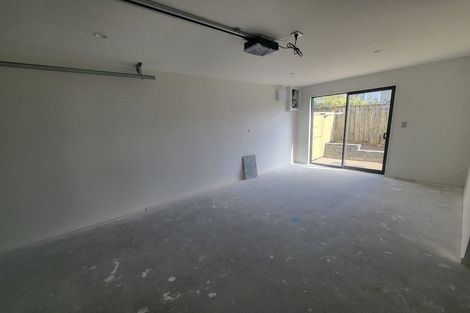 Photo of property in 29 Raleigh Road, Northcote, Auckland, 0627