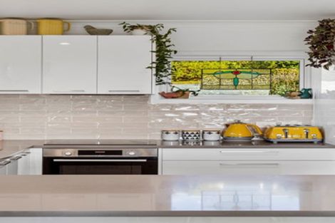 Photo of property in 12a Seaview Road, Otumoetai, Tauranga, 3110