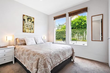 Photo of property in 11 Fathom Place, Te Atatu Peninsula, Auckland, 0610