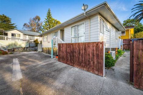 Photo of property in 7 Garton Drive, Massey, Auckland, 0614