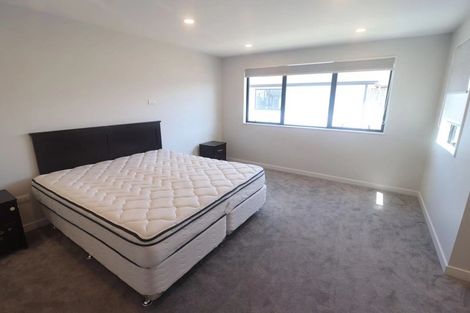 Photo of property in 10 Silvereye Road, Hobsonville, Auckland, 0616