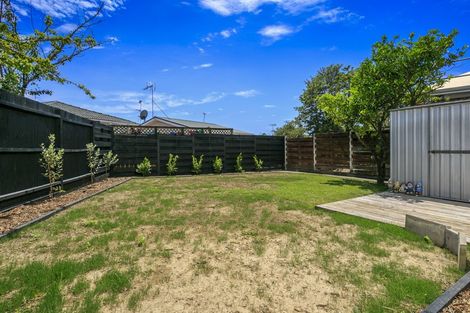 Photo of property in 18 Hatherlow Street, Glenfield, Auckland, 0629