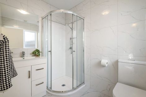 Photo of property in 2/5 Stanley Avenue, Milford, Auckland, 0620