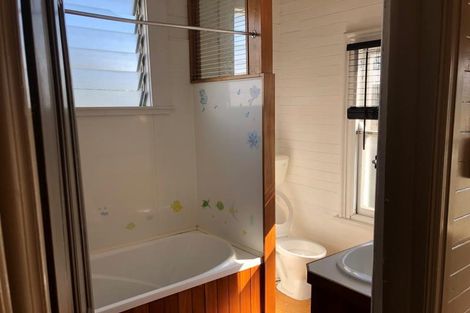 Photo of property in 152 Featherston Street, Palmerston North, 4410