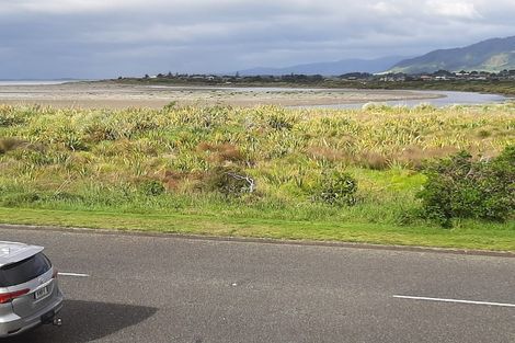 Photo of property in 266 Manly Street, Paraparaumu Beach, Paraparaumu, 5032