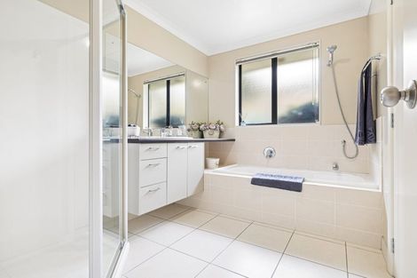 Photo of property in 57 Ridgeway Road, Pukekohe, 2120