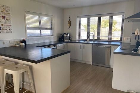 Photo of property in 14 Upham Street, Havelock North, 4130