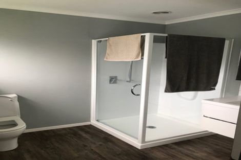 Photo of property in 5 Cook Drive, Tuakau, 2121