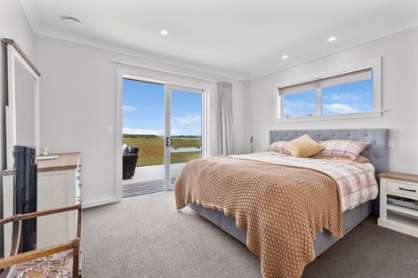 Photo of property in 11 Leith Road, Okato, New Plymouth, 4374