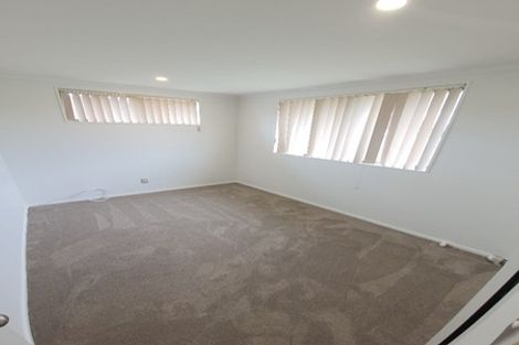 Photo of property in 17 Scotts Field Drive, Takanini, 2112