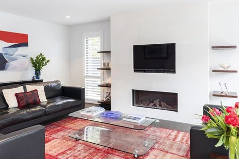 Photo of property in 27b Bryndwr Road, Fendalton, Christchurch, 8052