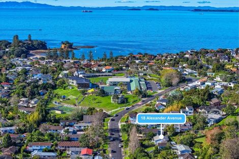 Photo of property in 18 Alexander Avenue, Torbay, Auckland, 0630