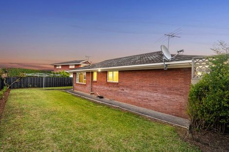 Photo of property in 2/42 Luton Avenue, Sunnyhills, Auckland, 2010