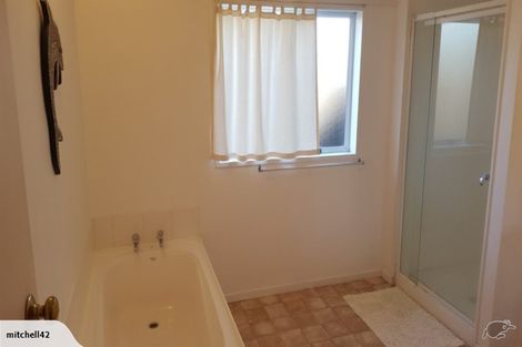 Photo of property in 10 Clare Street, Cambridge, 3434
