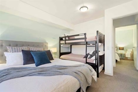 Photo of property in 39/37 Hallenstein Street, Queenstown, 9300