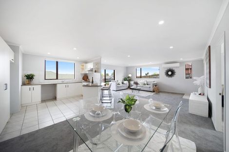 Photo of property in 13 Keri Vista Rise, Papakura, 2110