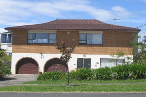 Photo of property in 1/44 Raleigh Road, Northcote, Auckland, 0627