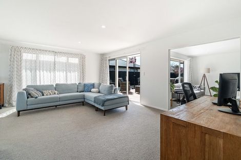 Photo of property in 14 Park Lane, Rolleston, 7614