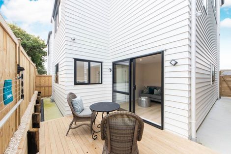 Photo of property in 283b Bucklands Beach Road, Bucklands Beach, Auckland, 2012