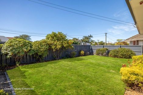 Photo of property in 323 Hills Road, Mairehau, Christchurch, 8013