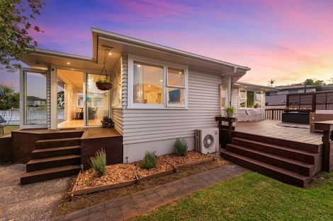 Photo of property in 2 Tyne Road, Forrest Hill, Auckland, 0620