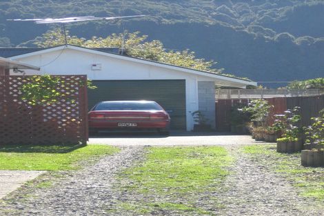 Photo of property in 24f2- Dunns Street, Silverstream, Upper Hutt, 5019