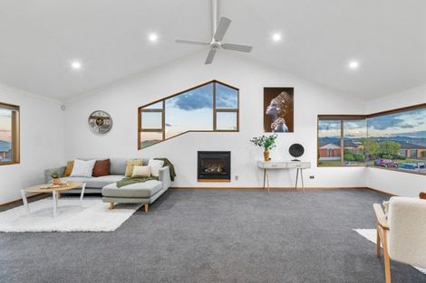 Photo of property in 50 Plateau Heights, Mount Maunganui, 3116