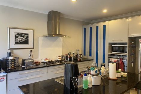 Photo of property in 8 Kouras Place, Flat Bush, Auckland, 2016
