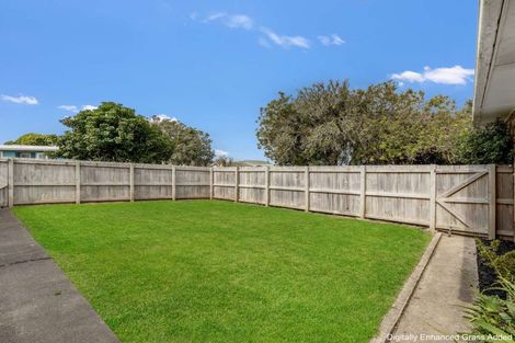 Photo of property in 1/5 Addison Drive, Glendene, Auckland, 0602
