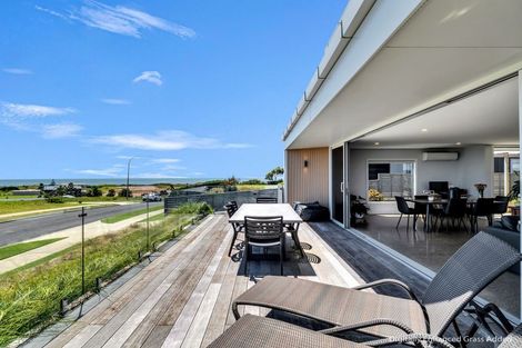 Photo of property in 8 Piripai Rise, Coastlands, Whakatane, 3120