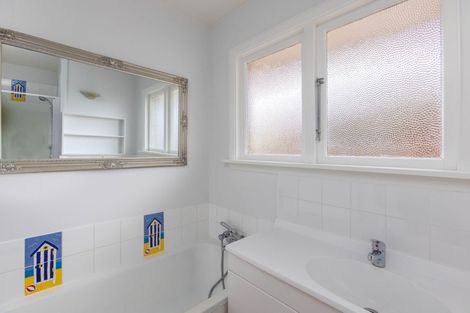 Photo of property in 14 Shearer Avenue, Papanui, Christchurch, 8052