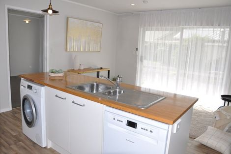 Photo of property in 12 Benson Road, Fairview Downs, Hamilton, 3214
