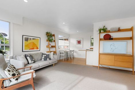 Photo of property in 7 Fairdale Place, Birkdale, Auckland, 0626