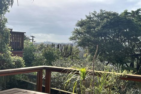 Photo of property in 84 Shetland Street, Glen Eden, Auckland, 0602