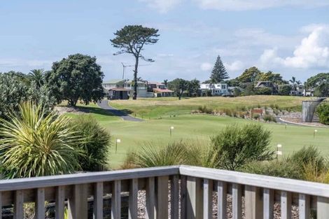 Photo of property in 44a Golf Road, Mount Maunganui, 3116