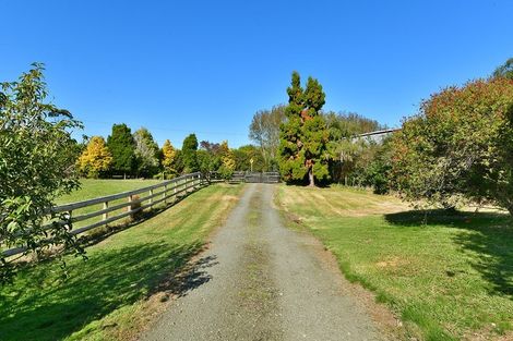 Photo of property in 1156 Peak Road, Helensville, 0875