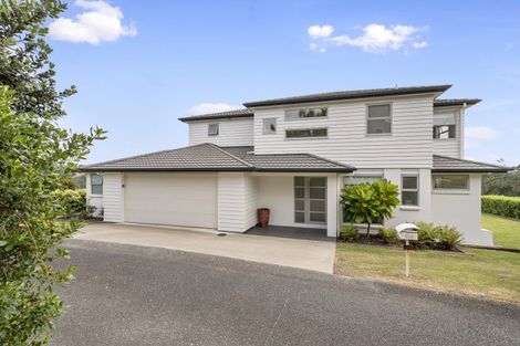 Photo of property in 156 Kittiwake Drive, Schnapper Rock, Auckland, 0632