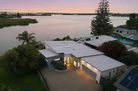 Photo of property in 48 Aurea Avenue, Pakuranga, Auckland, 2010
