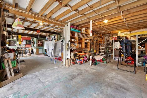 Photo of property in 410 South Road, Omata, New Plymouth, 4374