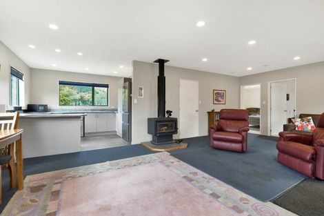 Photo of property in 48 Lyndon Street, Waiau, 7332