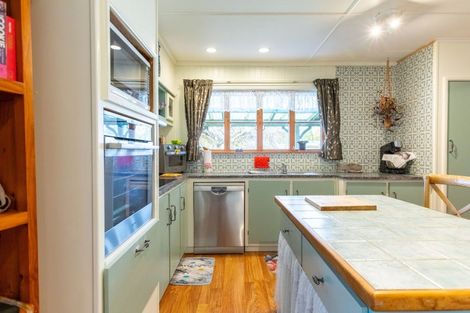 Photo of property in 15 Haswell Street, Eketahuna, 4900